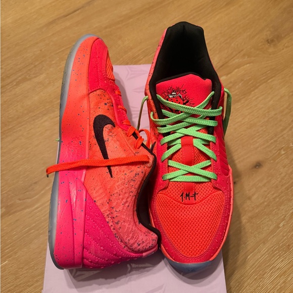 Ja 2 koolaid Nike Athletic Shoes Red and Green - Picture 5 of 7